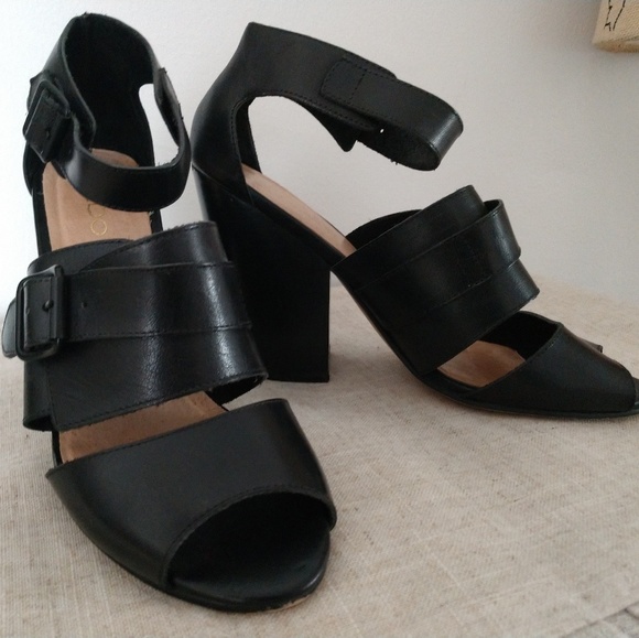 Aldo Shoes - Aldo back leather chunky heel strappy sandal.